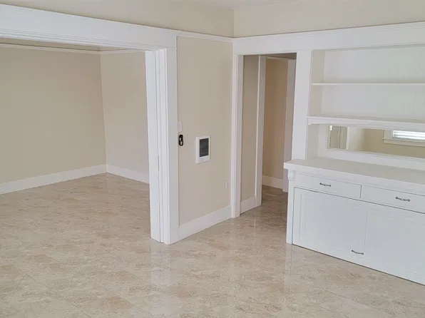 986 E Main St, Santa Paula, CA 93060