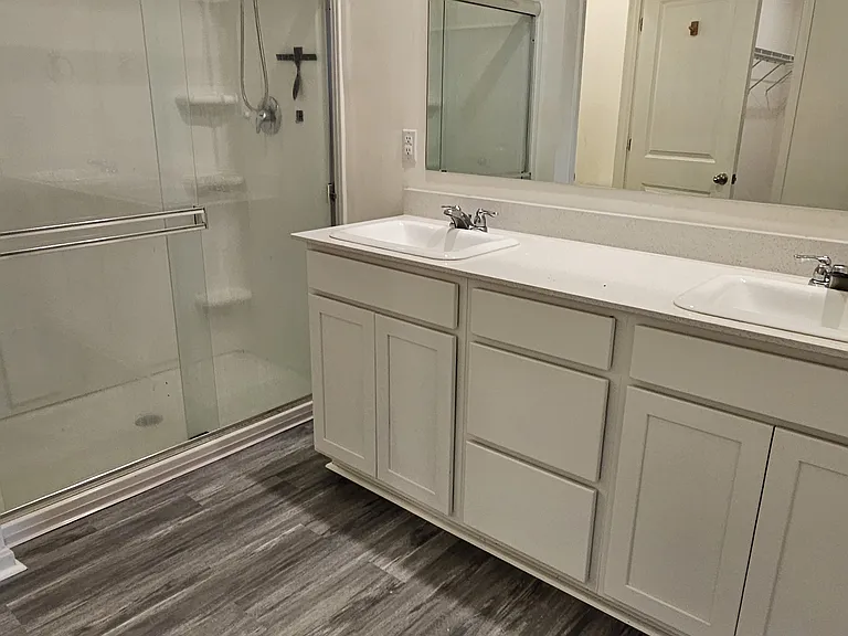 Master Bedroom, Double Sink, Walk-in Shower