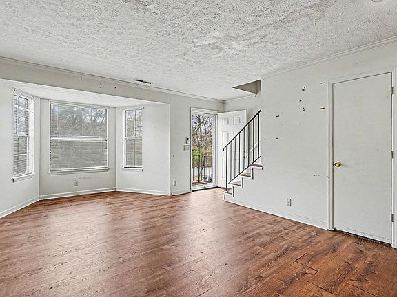 3rd image of 2728B Tucker Rd