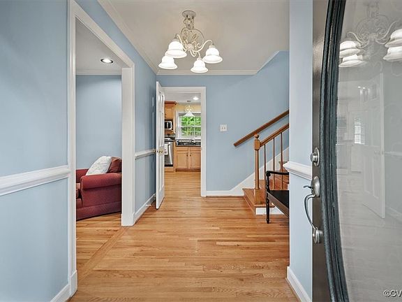 2nd image of 7733 Surreywood Dr