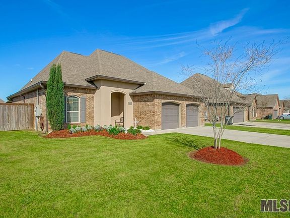 3rd image of 16233 Wishing Stone Dr