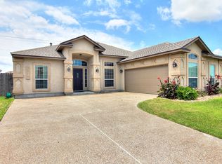 3917 Giants Dr, Corpus Christi, TX 78414