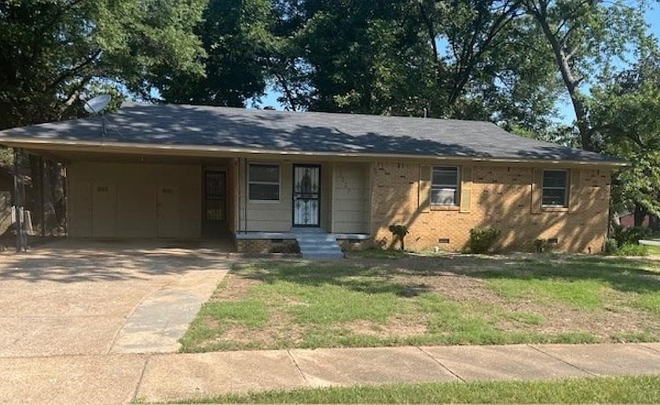 1st image of 3127 Dahlia Dr