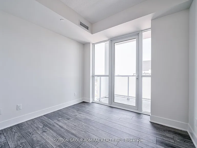 188 Fairview Mall Dr #2115 — Photo 11