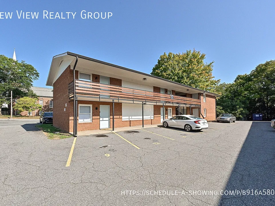 260 Church St NE #4