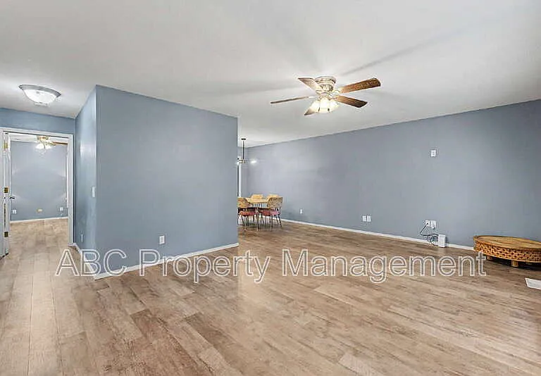 2 William Ln — Photo 7