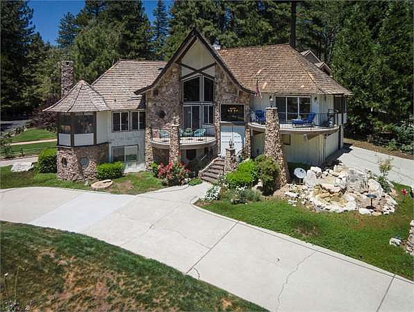 1st image of 27880 Peninsula Dr S