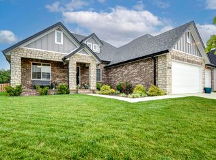 4749 E Rutherford St, Springfield, MO 65802