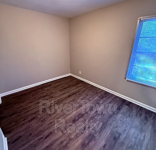 1337 Haywood Ave — Photo 7