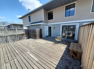 1129 Trailwood S, Hopkins, MN 55343