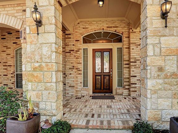 4th image of 3722 Arundel Gardens Ln