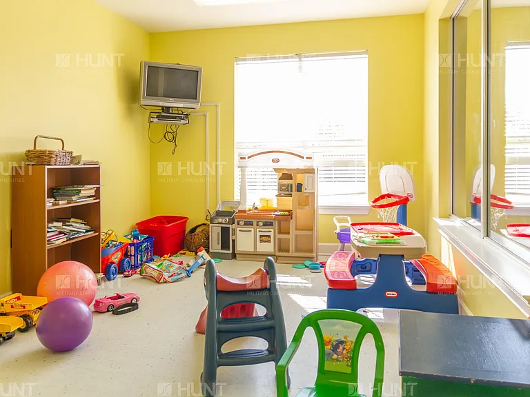 124 Georgia Ave — Photo 17