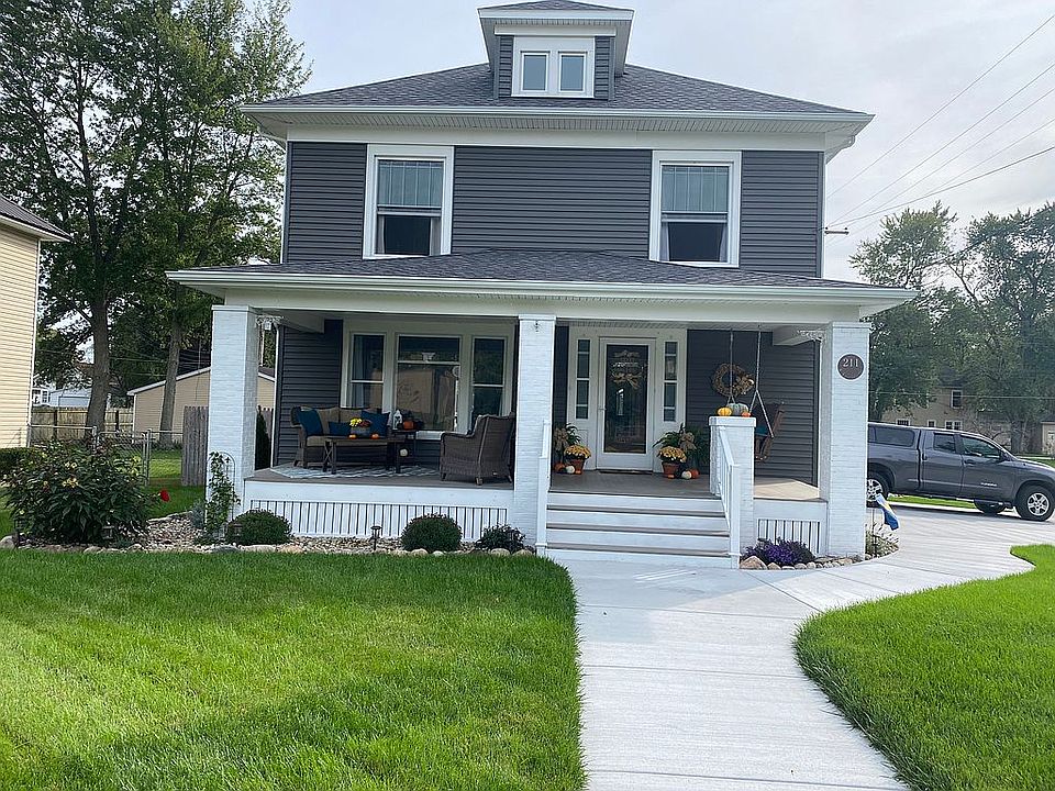 1st image of 211 W Vistula St