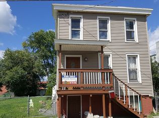 21 Green St, Rensselaer, NY 12144