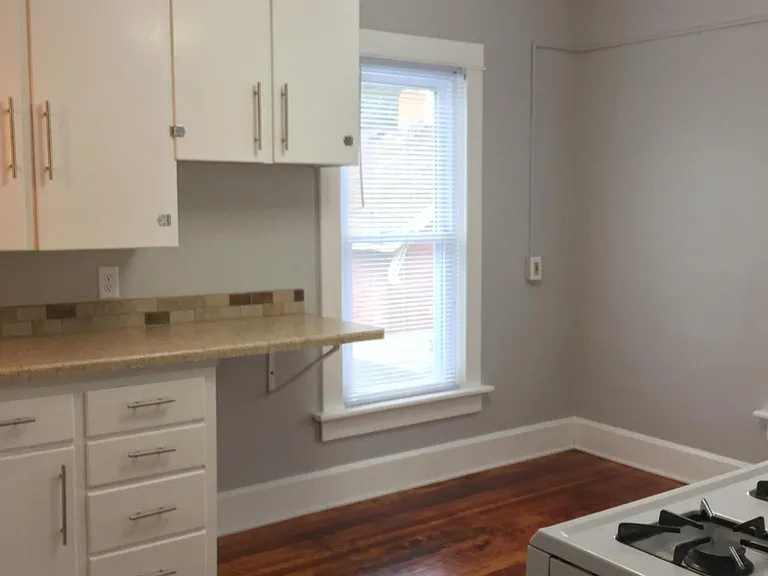 808 1st St SE #2 — Photo 2