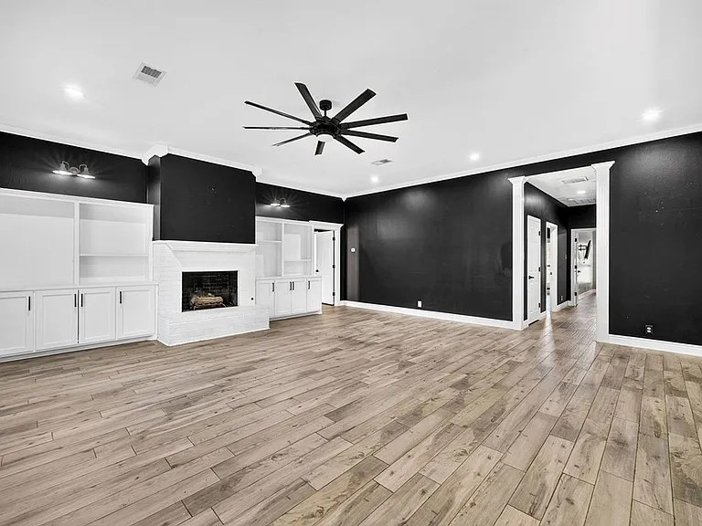 4910 Kingsboro Ct — Photo 29
