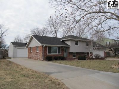 3313 Dartmouth Rd, Hutchinson, KS, 67502