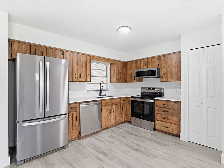 1214 Pace Dr NW — Photo 7