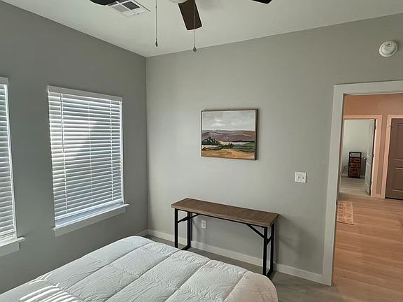 5th image of 1307 SW Georgia Ave