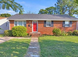 4 Gloucester Cir, Petersburg, VA 23803