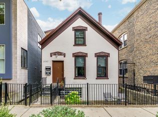 2047 W Shakespeare Ave #1F, Chicago, IL 60647