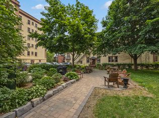 67 Sydenham St, Kingston, ON K7L 3H2