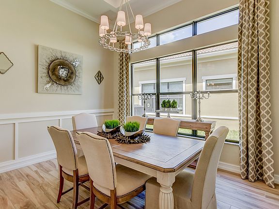 Inviting dining room