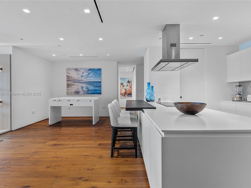 1st image of 100 S Pointe Dr #1102/03