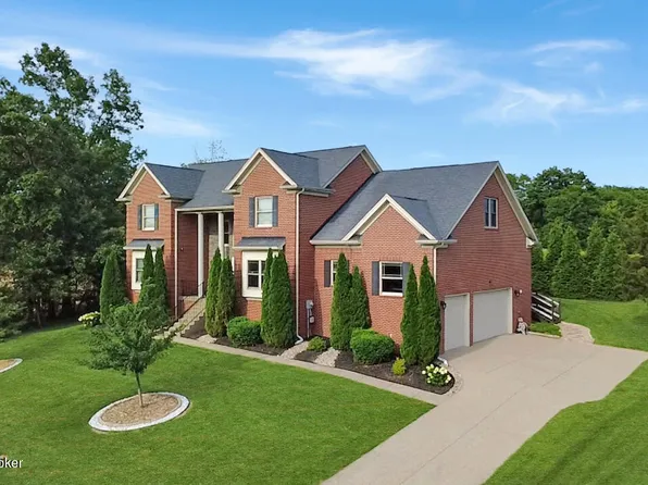 677 Oak Creek Dr, Mount Washington, KY 40047