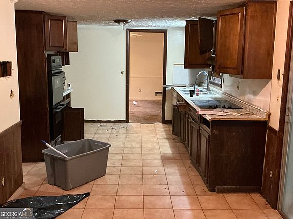 5th image of 3939 Lehigh Blvd