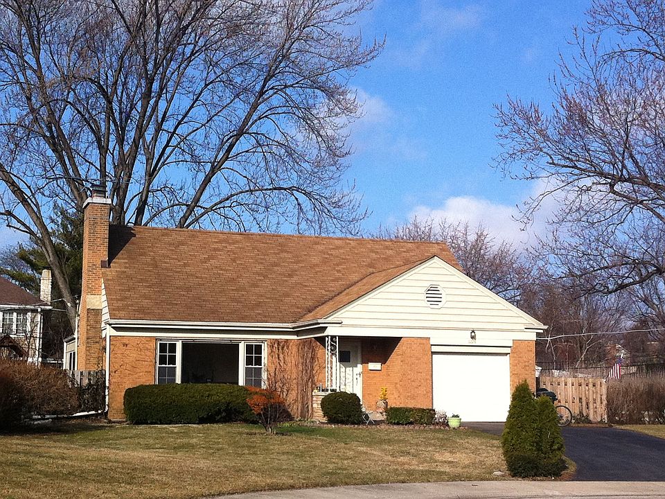 located on quiet cul-de-sac