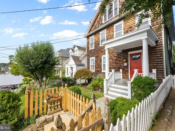 8 Revell St, Annapolis, MD 21401