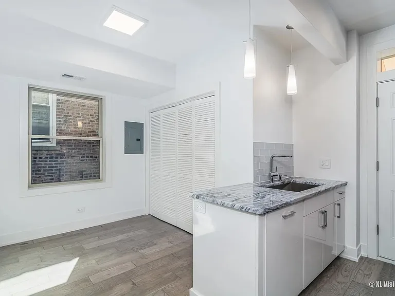 3351 W Crystal St #2 — Photo 4