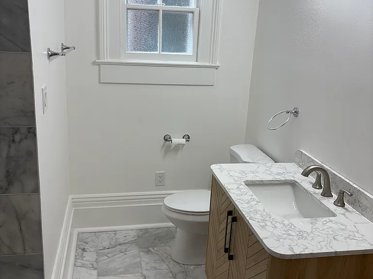 1201-03 Josephine St — Photo 13