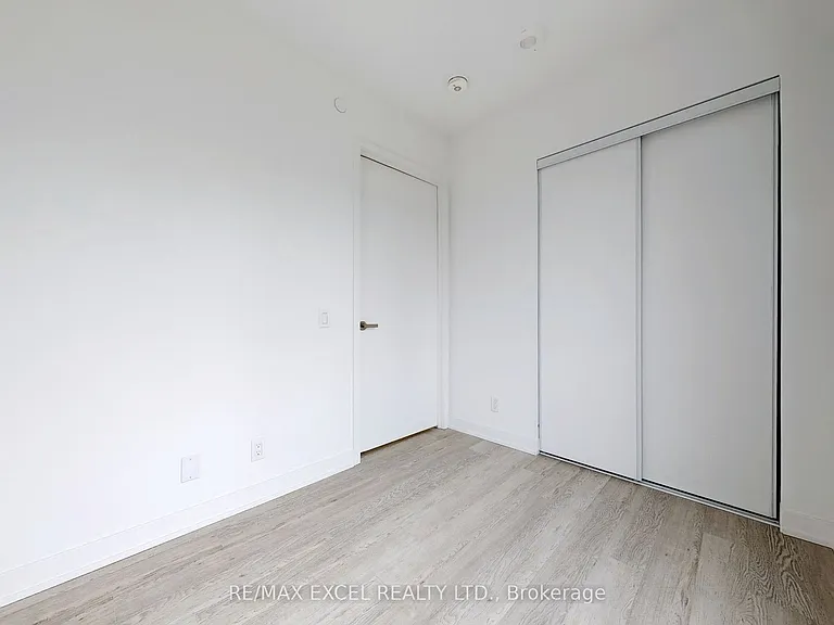 88 Queen St E #1710 — Photo 28