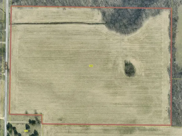 7820 Vinton Ave NW, Sparta, MI 49345