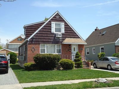 8031 268th St, Floral Park, NY, 11004