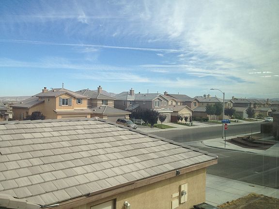 2nd image of 15264 Sunbeam Ct