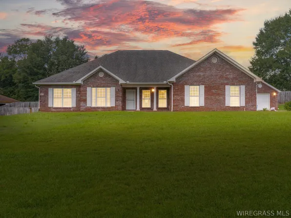 3683 Lake Oak Ridge Dr, Enterprise, AL 36330