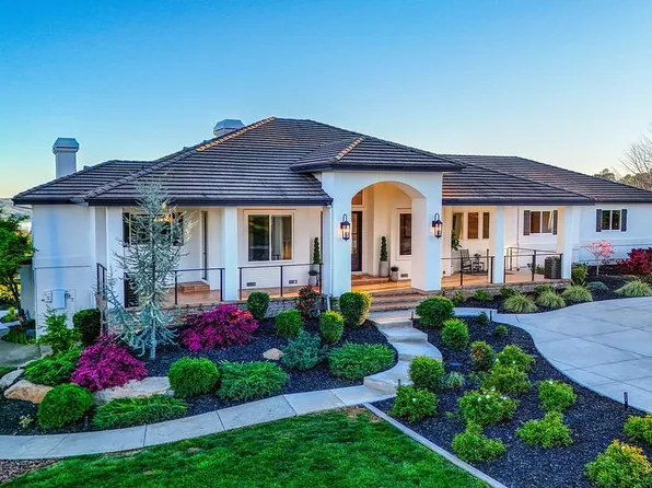 3185 Rattlesnake Rd, Newcastle, CA 95658