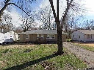 8305 E 111th St, Kansas City, MO 64134
