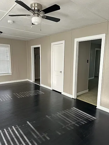 410 1/2 Ohio St Photo 1