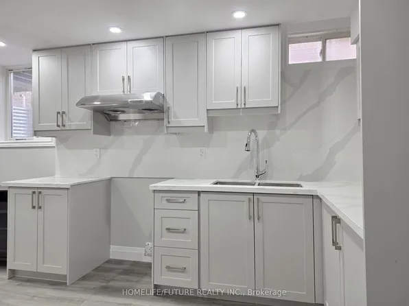 22 Headon Ave, Ajax, ON L1Z 0S7