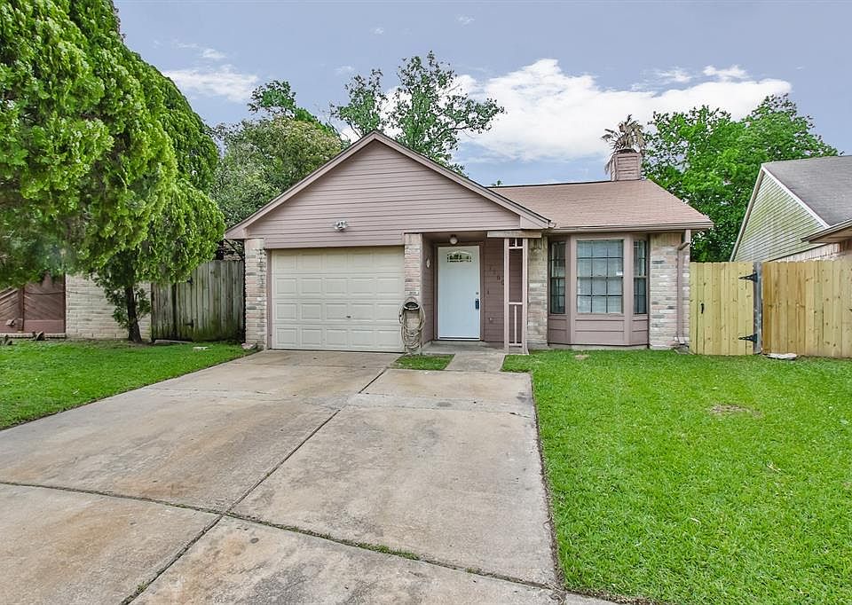 1st image of 7106 Goldendale Ct