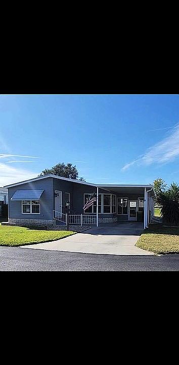1st image of 83 Fountain Dr