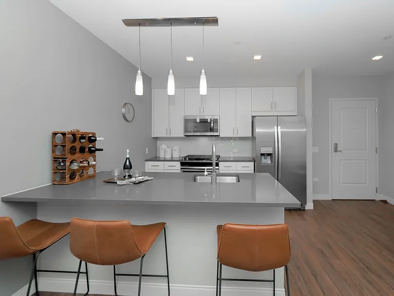 The Emerson — Photo 12