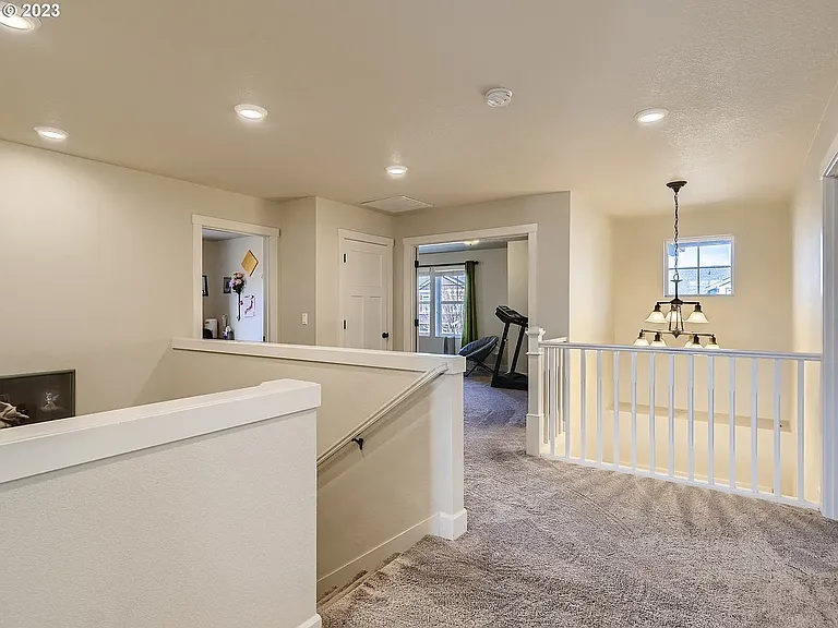 755 SE 78th Ave — Photo 8