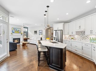 3325 Strickland Dr, New Albany, OH 43054