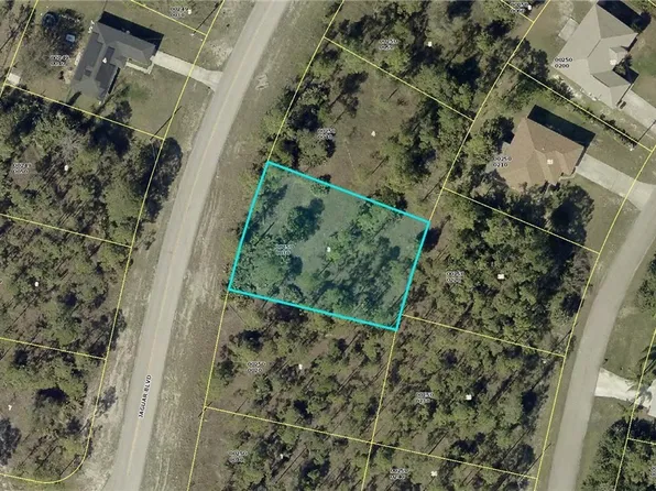 440 Jaguar Blvd, Lehigh Acres, FL 33974