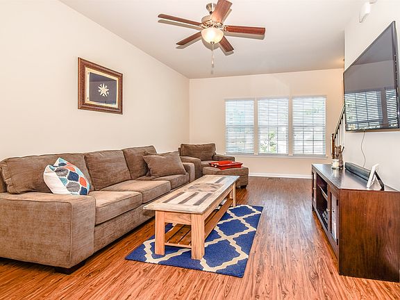 Abundant Natural Light